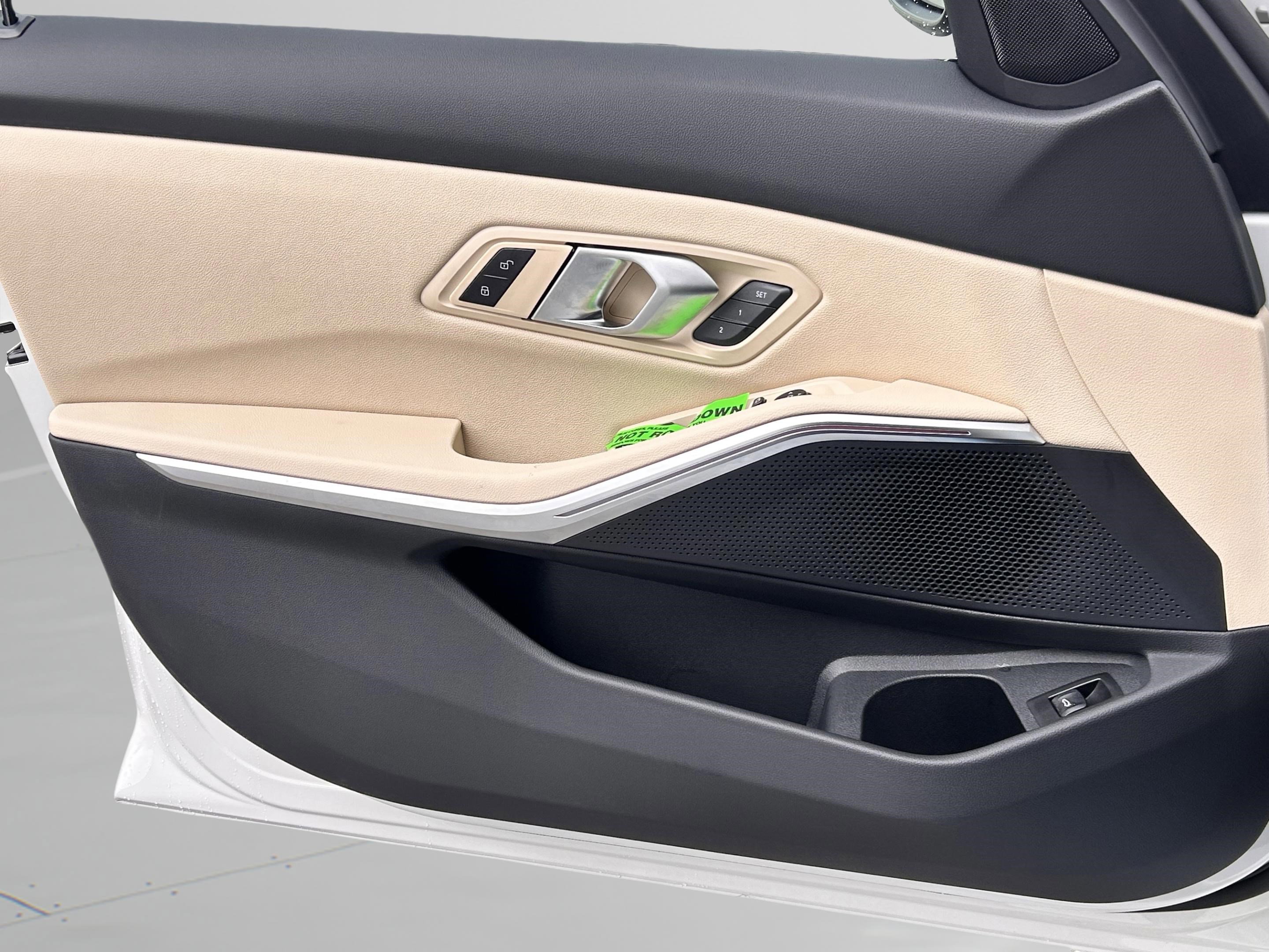 Used 2026 BMW 330i Sedan w/ Premium Package image 30