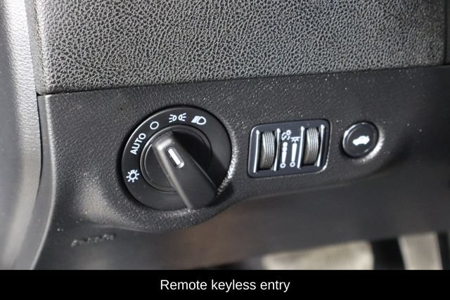 Used 2023 Dodge Charger SXT RWD image 16