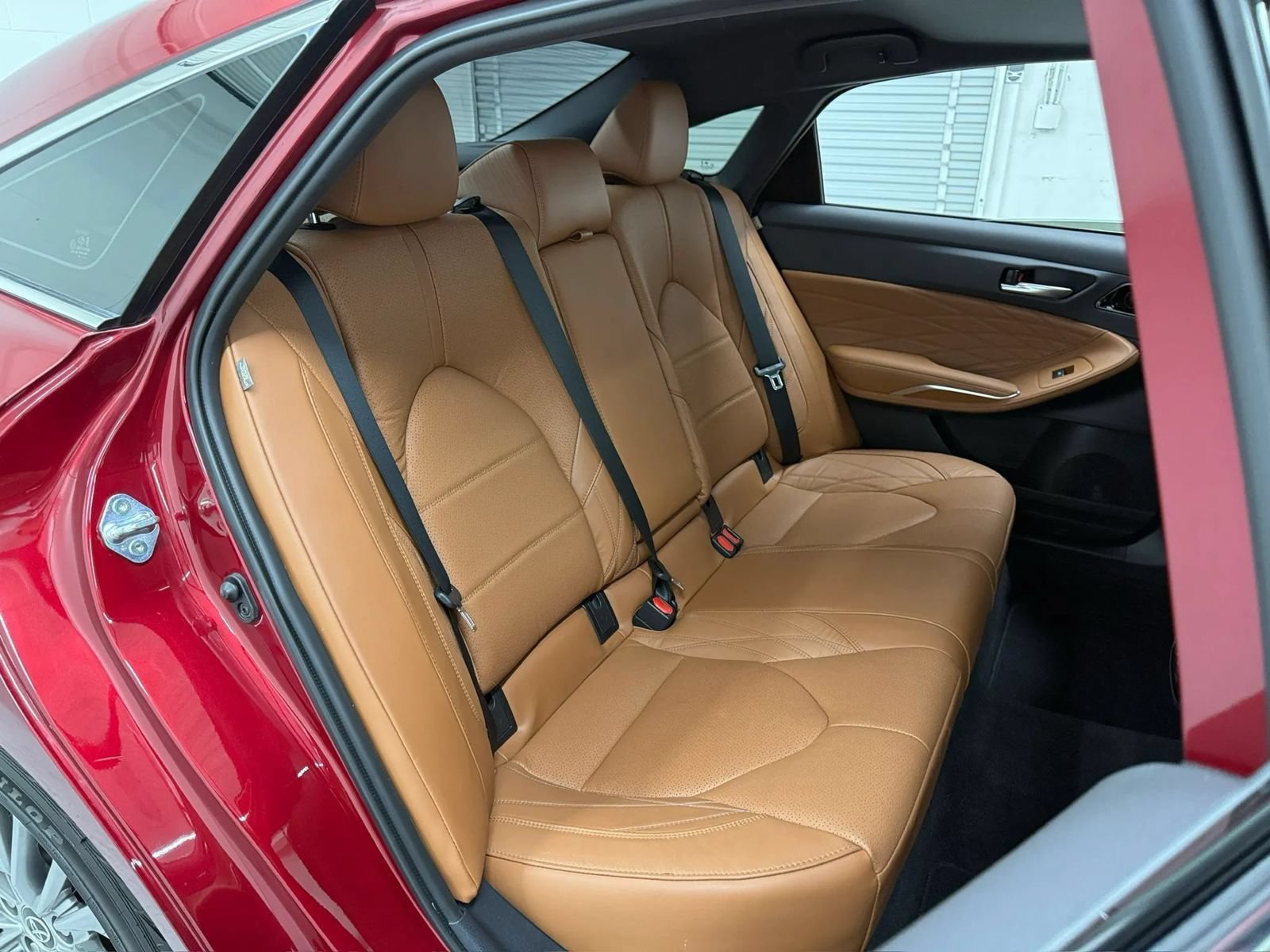 Used 2022 Toyota Avalon Limited w/ Advanced Safety Package FWD image 16