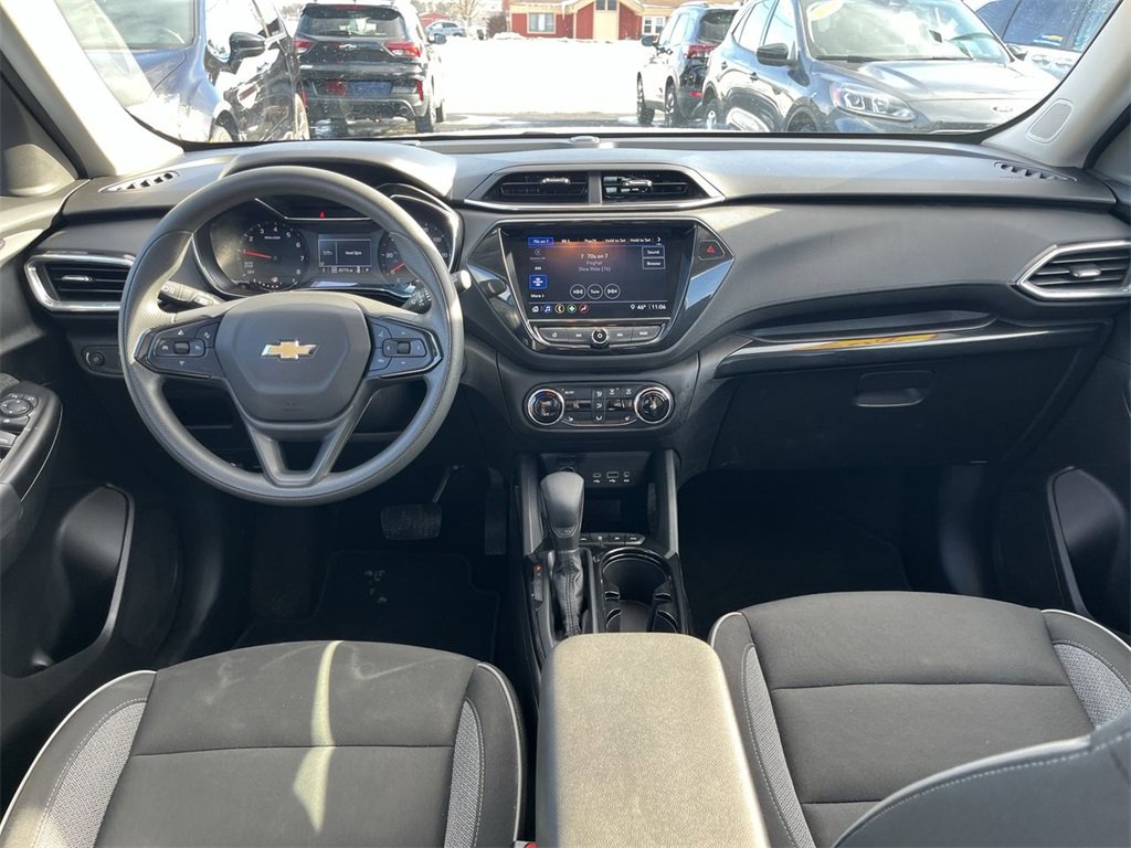 Certified 2023 Chevrolet TrailBlazer LT w/ Convenience Package image 19