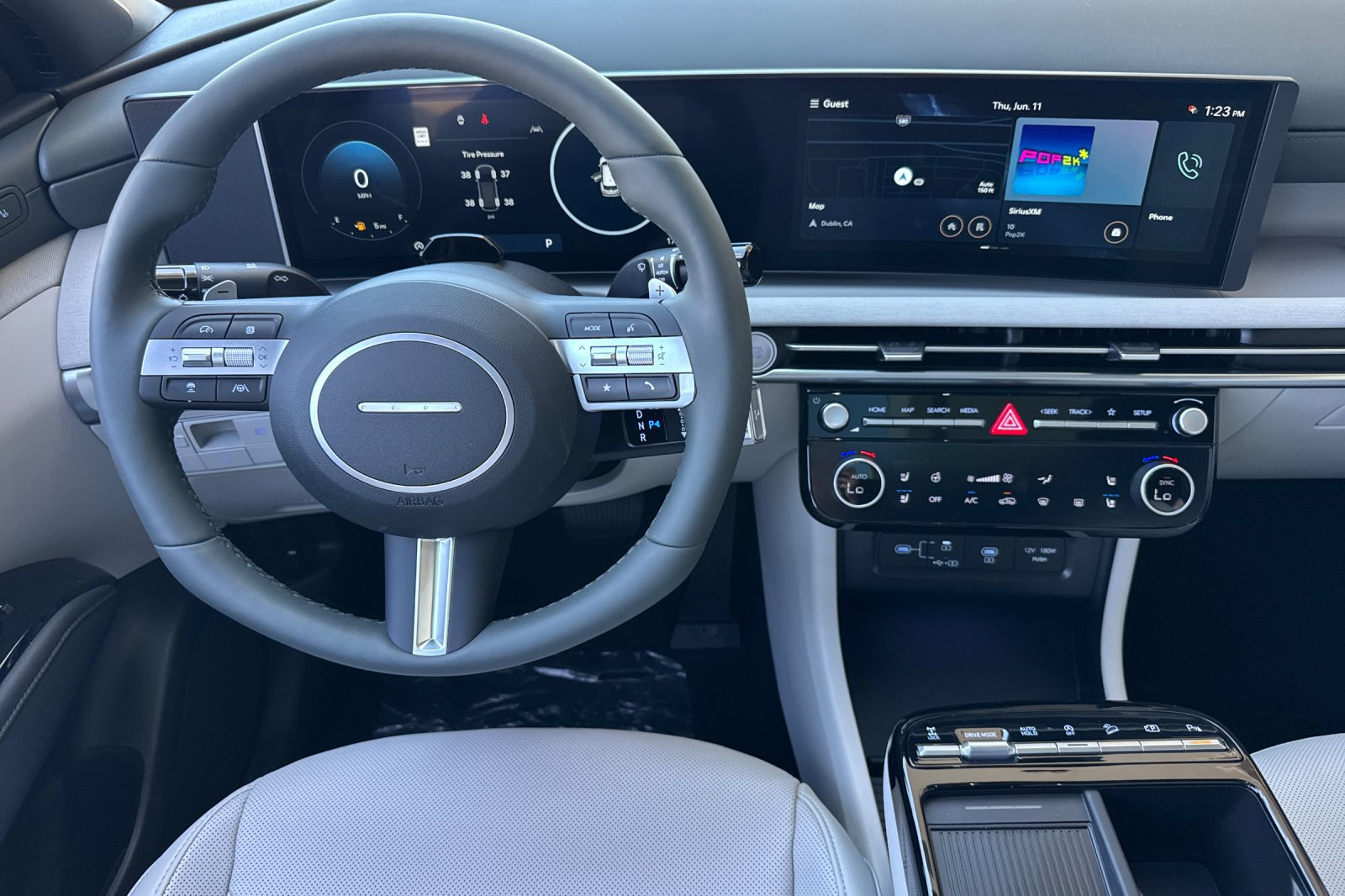 New 2026 Hyundai Tucson Limited AWD/4WD image 15