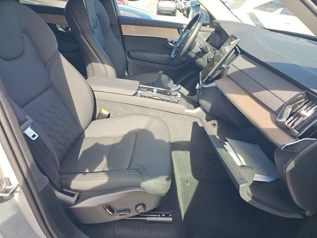 Used 2026 Volvo XC90 B6 Plus AWD/4WD image 19