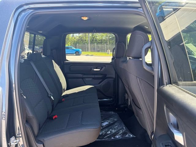 New 2026 RAM 1500 Express AWD/4WD image 26