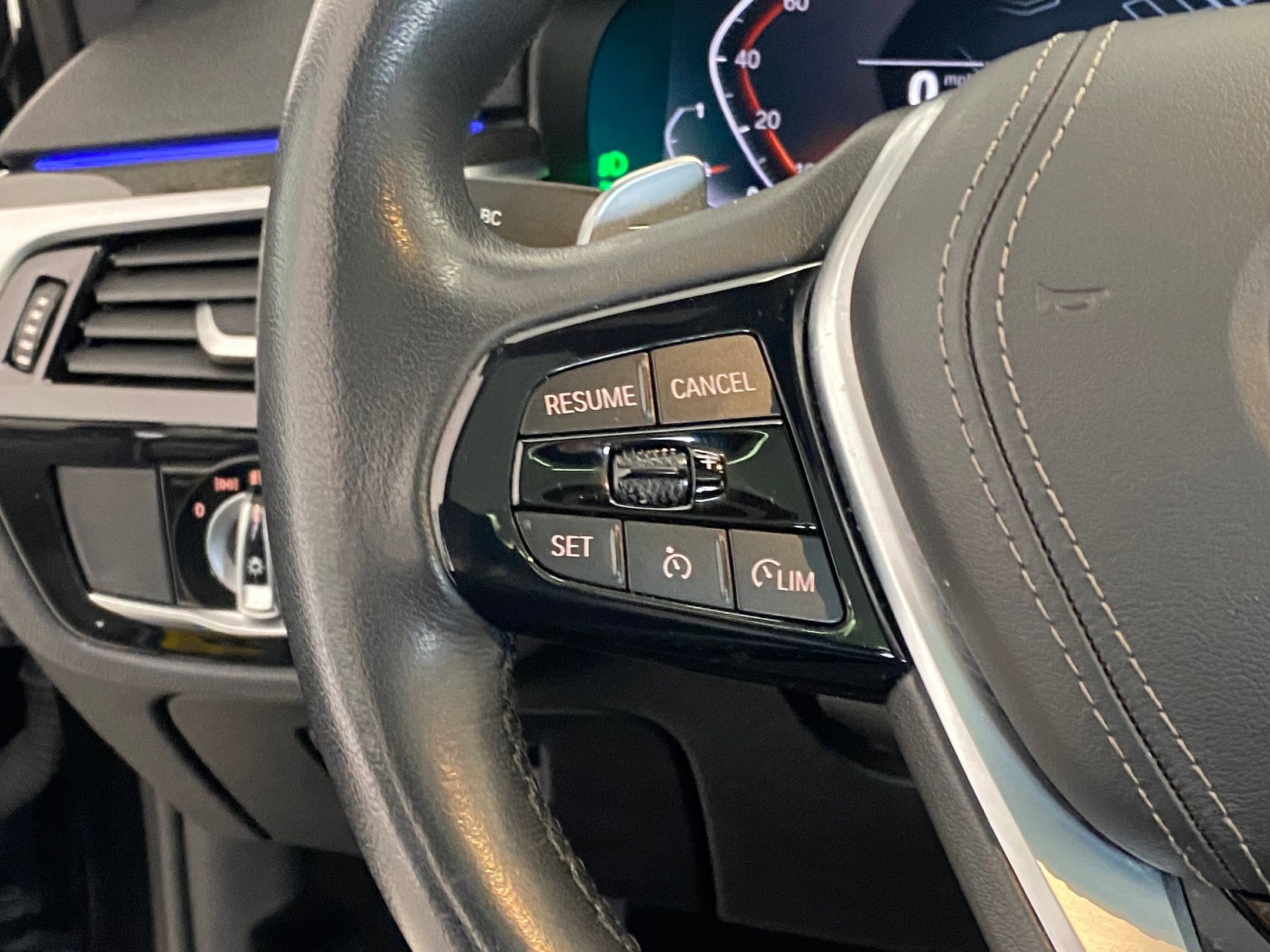 Certified 2023 BMW 540i xDrive w/ Premium Package image 18