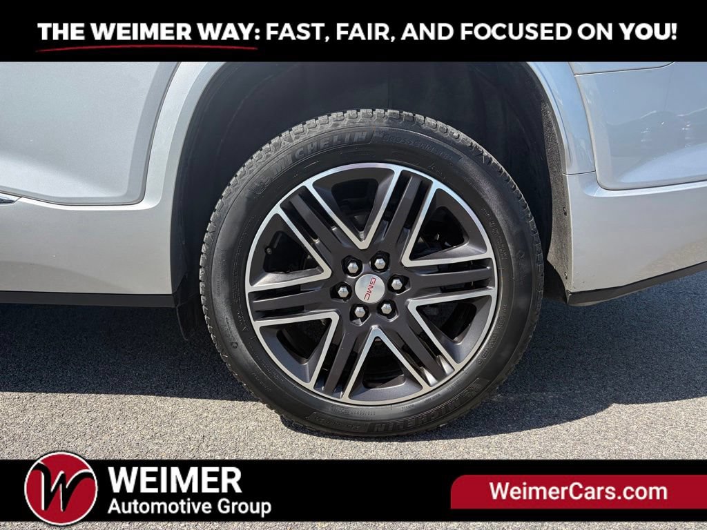 Used 2019 GMC Acadia Denali w/ Technology Package AWD/4WD image 10