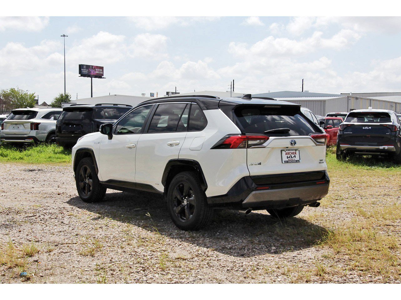 Used 2019 Toyota RAV4 XSE AWD/4WD image 5