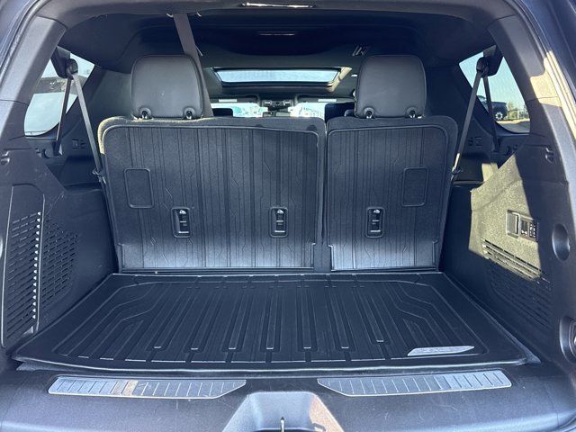 Used 2023 GMC Yukon XL AT4 w/ Technology Package image 13