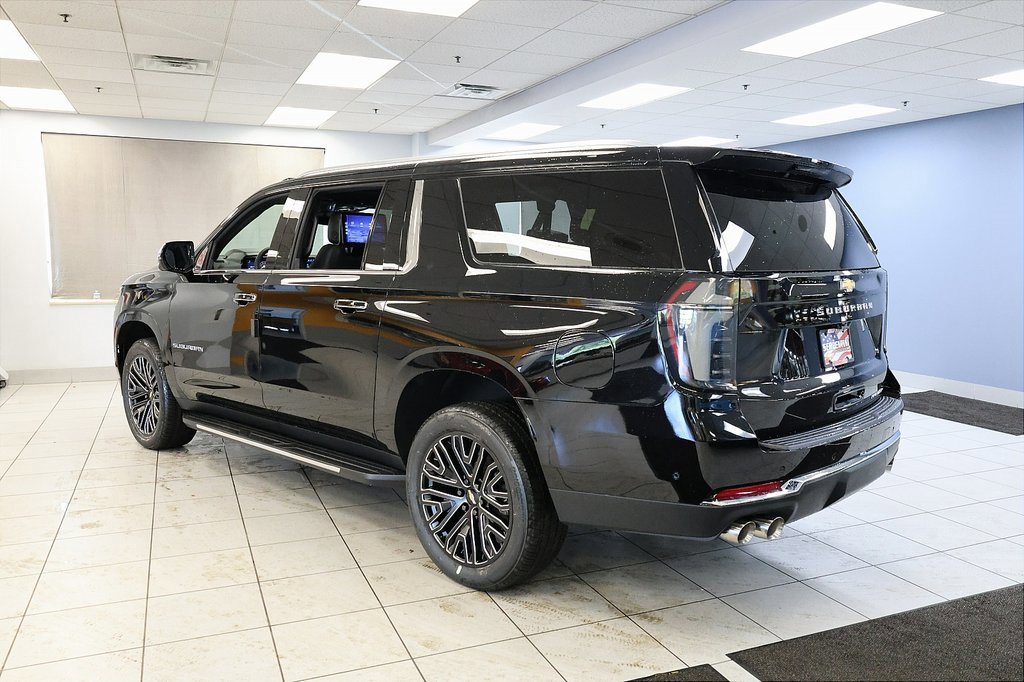New 2026 Chevrolet Suburban Premier image 4
