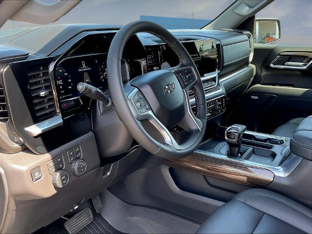 New 2026 Chevrolet Silverado 1500 LT Trail Boss w/ LT Trail Boss Premium Package AWD/4WD image 9
