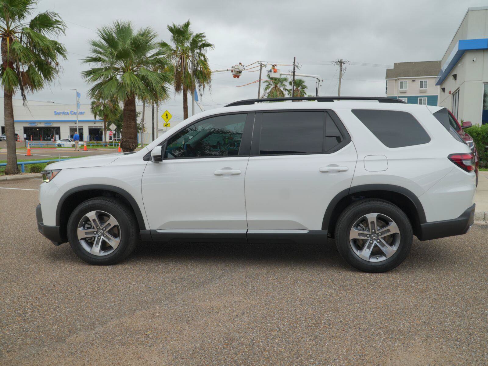 Used 2026 Honda Pilot EX-L image 13