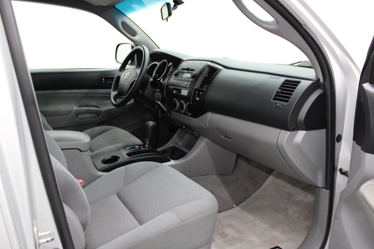 Used 2010 Toyota Tacoma 2WD Access Cab image 10