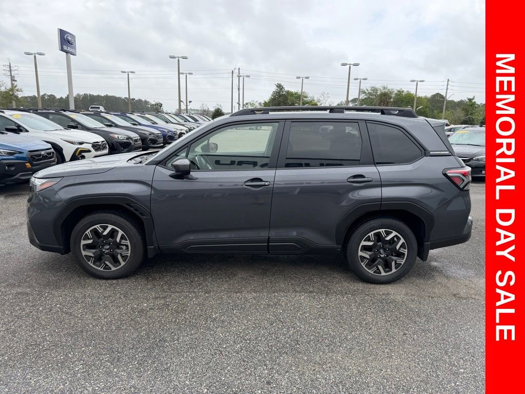 Used 2025 Subaru Forester Premium w/ Protection Package AWD/4WD image 12