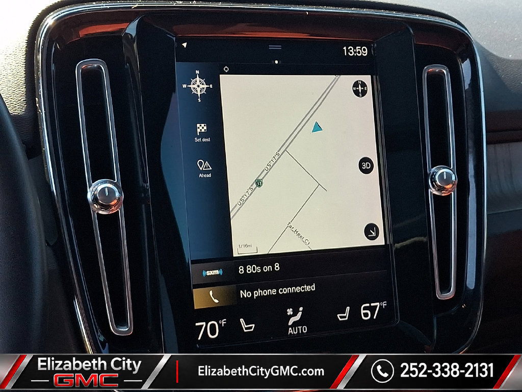 Used 2019 Volvo XC40 T4 Inscription FWD image 18