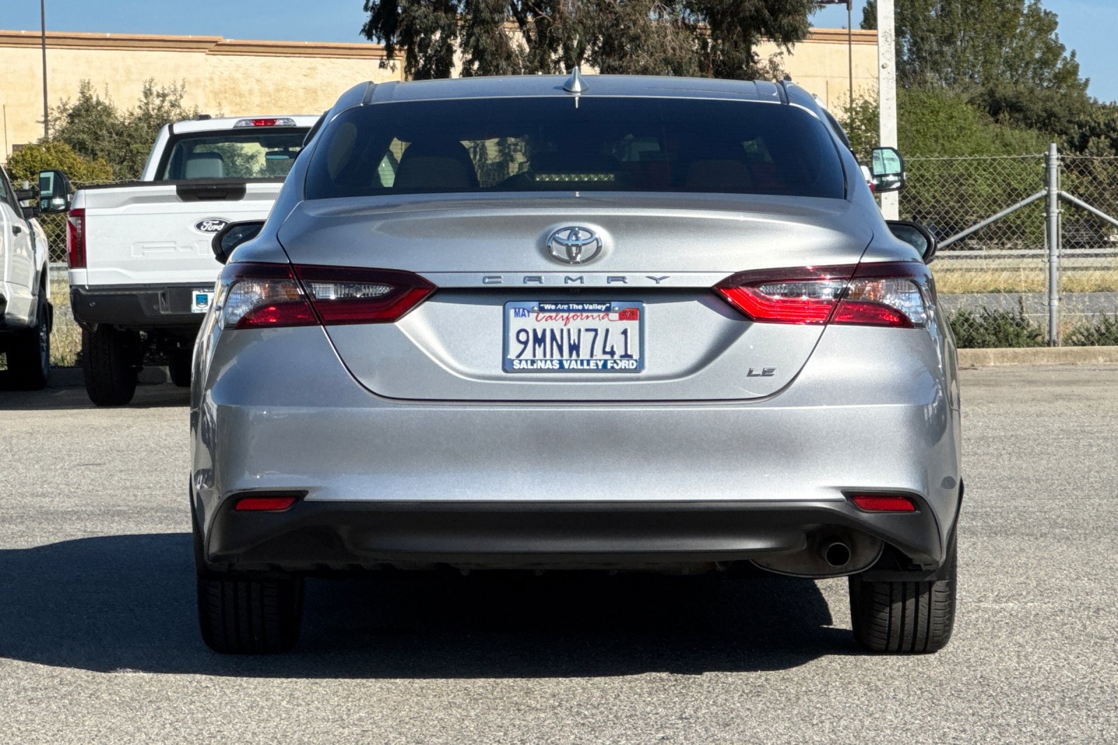 Used 2024 Toyota Camry LE FWD image 5