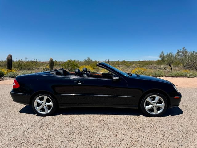 Used 2005 Mercedes-Benz CLK 320 Cabriolet image 22