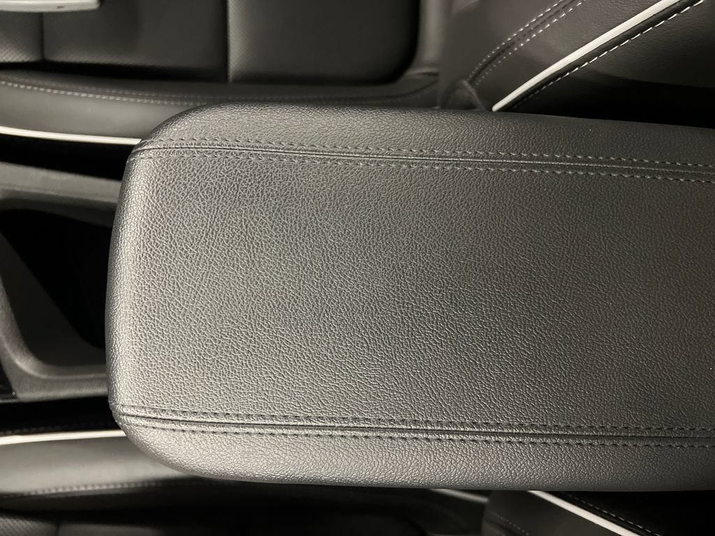 Certified 2025 Buick Encore GX Avenir w/ Avenir Technology Package AWD/4WD image 26