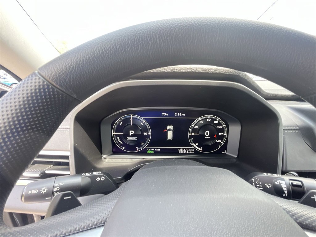 New 2025 Mitsubishi Outlander ES image 15