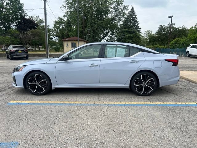 Used 2023 Nissan Altima 2.5 SR FWD image 5