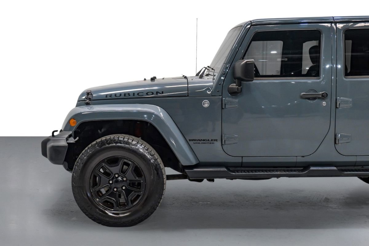 Used 2014 Jeep Wrangler Unlimited Rubicon w/ Connectivity Group image 10