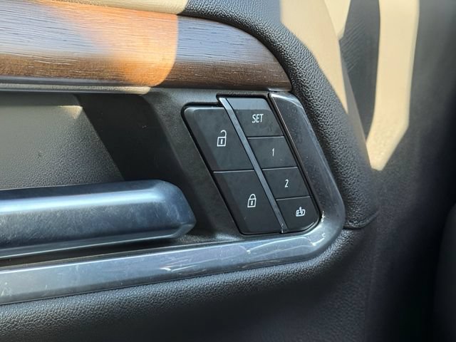 Used 2024 Chevrolet Silverado 2500 High Country w/ High Country Premium Package AWD/4WD image 28