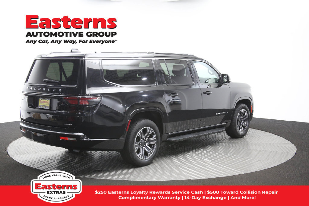 Used 2024 Jeep Wagoneer L Series II RWD image 49