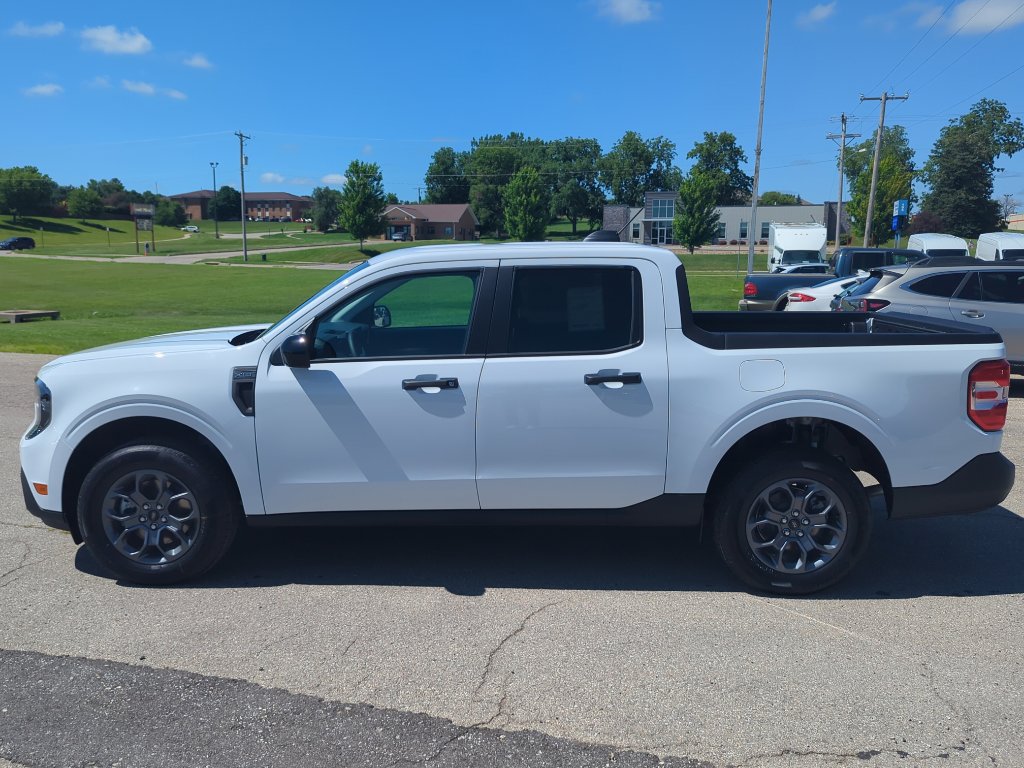 New 2025 Ford Maverick XLT w/ XLT Luxury Package image 4