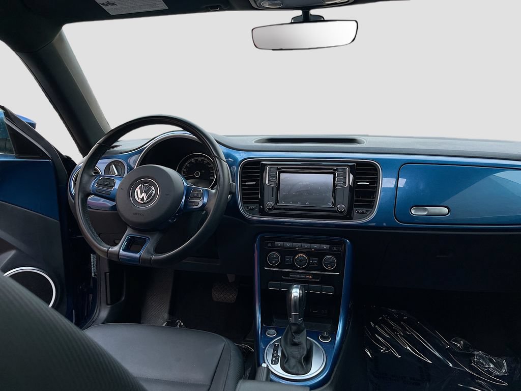 Used 2019 Volkswagen Beetle 2.0T SE FWD image 24