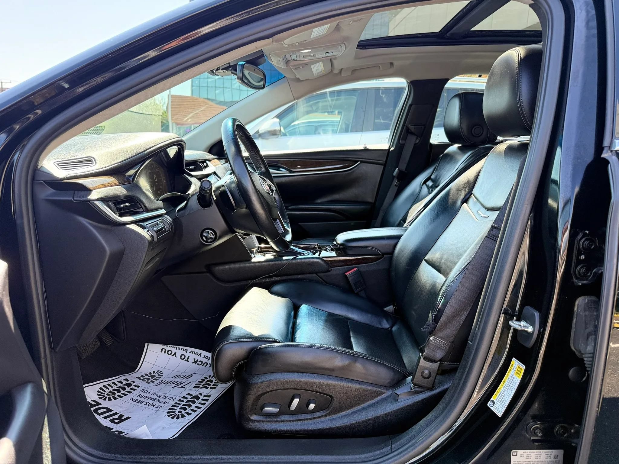 Used 2013 Cadillac XTS Premium FWD image 8