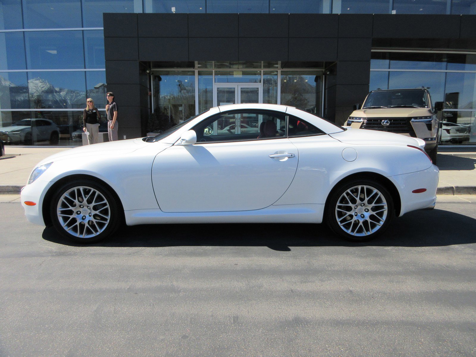 Used 2007 Lexus SC 430 Convertible image 3
