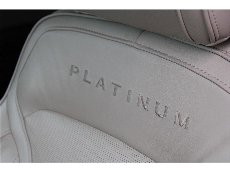 Used 2017 Ford Explorer Platinum image 30