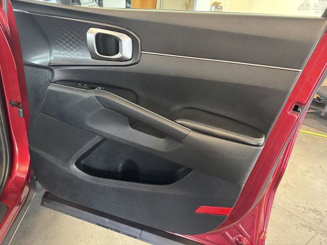 Used 2022 Kia Sorento LX image 20