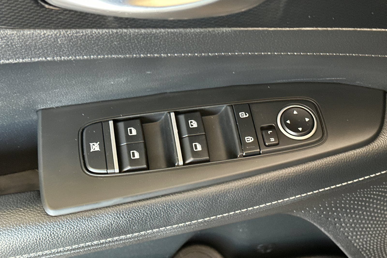 Certified 2024 Kia Forte GT-Line w/ GT-Line Premium Package FWD image 12