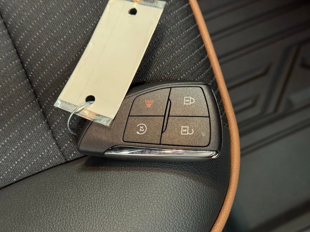 New 2025 GMC Canyon AT4 image 16