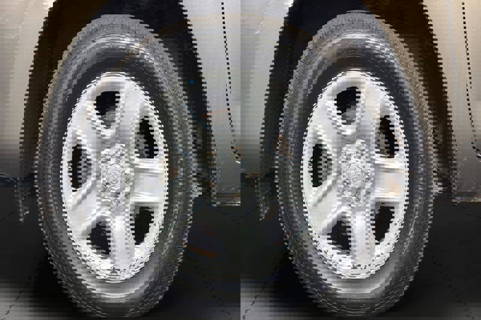 Used 2011 Toyota RAV4 4WD image 11