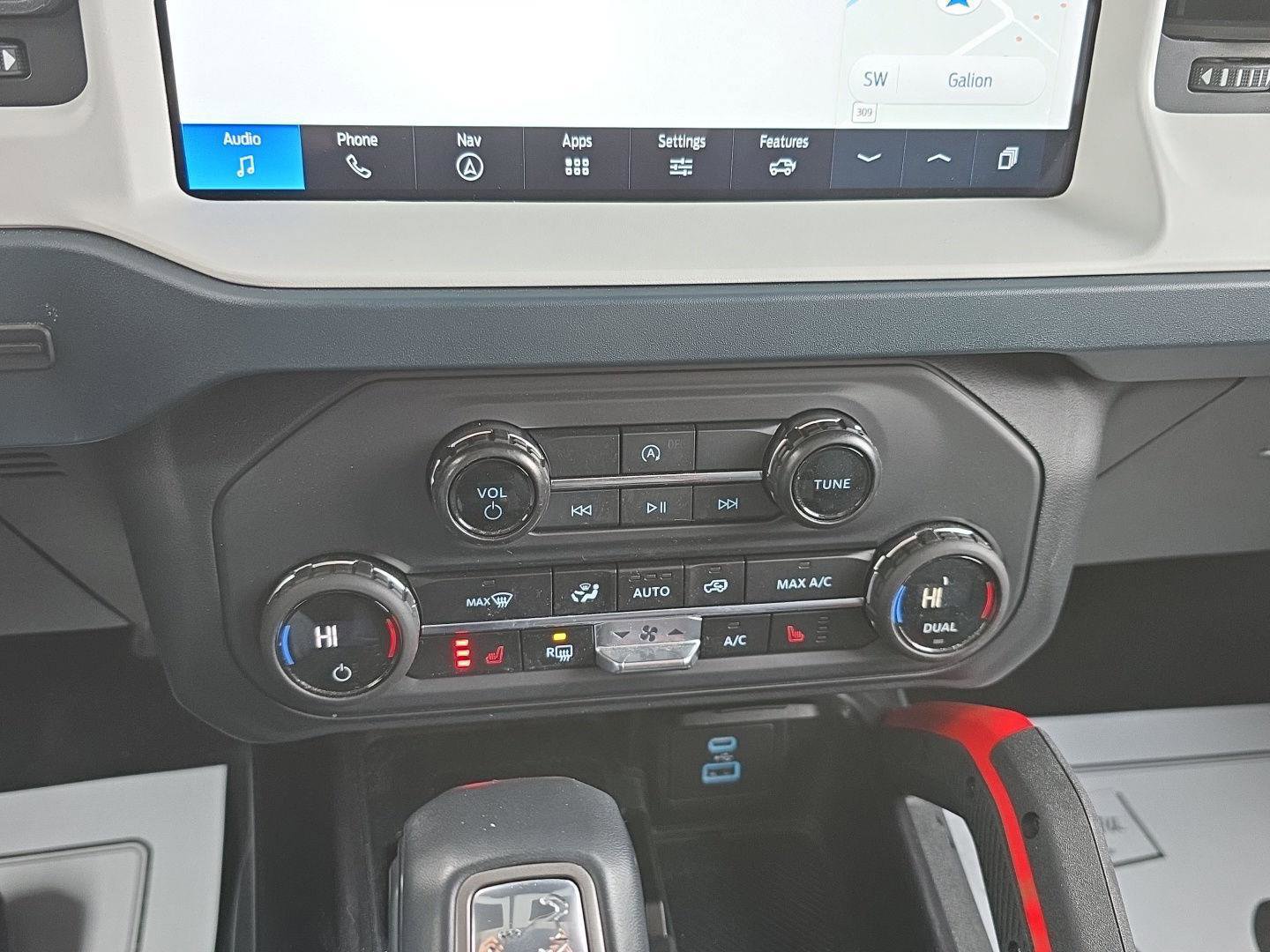 Used 2025 Ford Bronco Heritage Edition AWD/4WD image 22