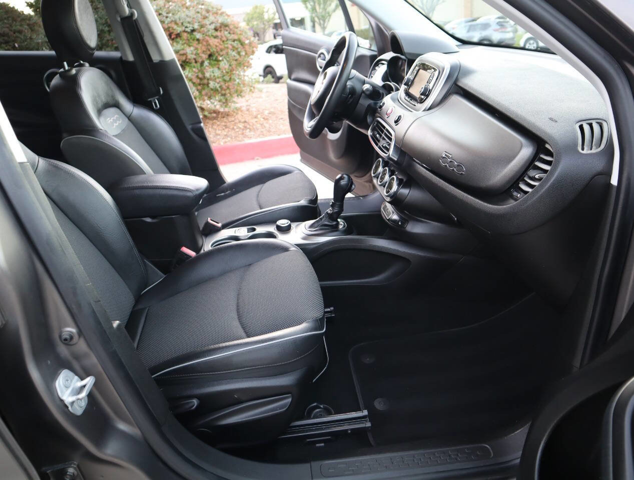 Used 2016 FIAT 500X Trekking image 32