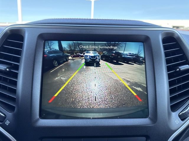 Used 2019 Jeep Cherokee Trailhawk w/ Comfort/Convenience Group image 24