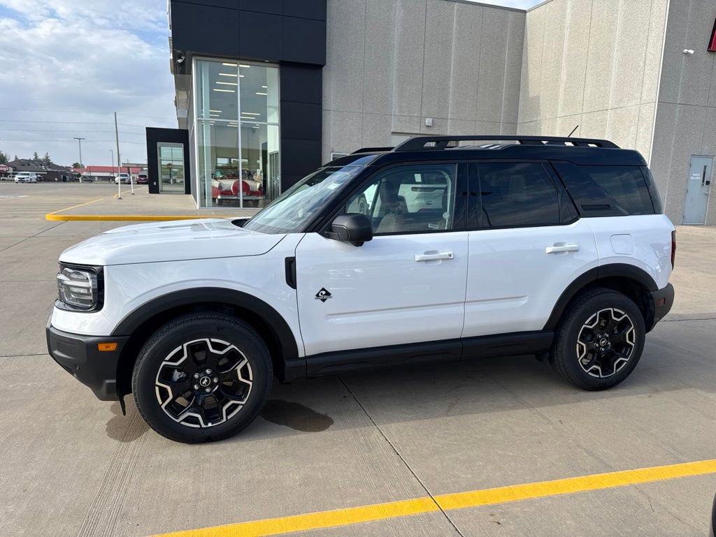 Used 2025 Ford Bronco Sport Outer Banks w/ Outer Banks Tech Package+ AWD/4WD image 9