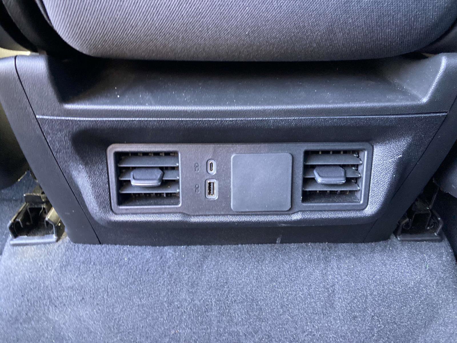 Used 2024 Chevrolet Silverado 2500 Custom w/ Custom Convenience Package image 11