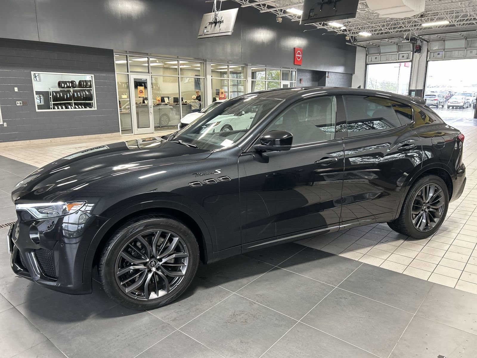 Used 2023 Maserati Levante Modena S AWD/4WD image 34