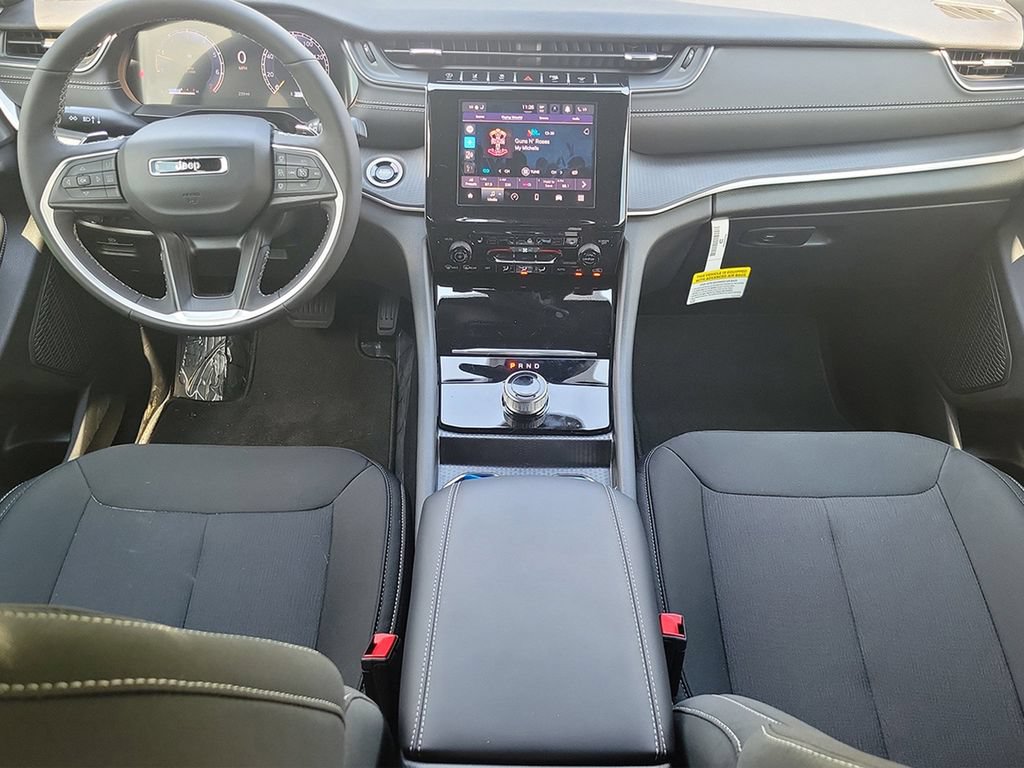 New 2026 Jeep Grand Cherokee Laredo X RWD image 10