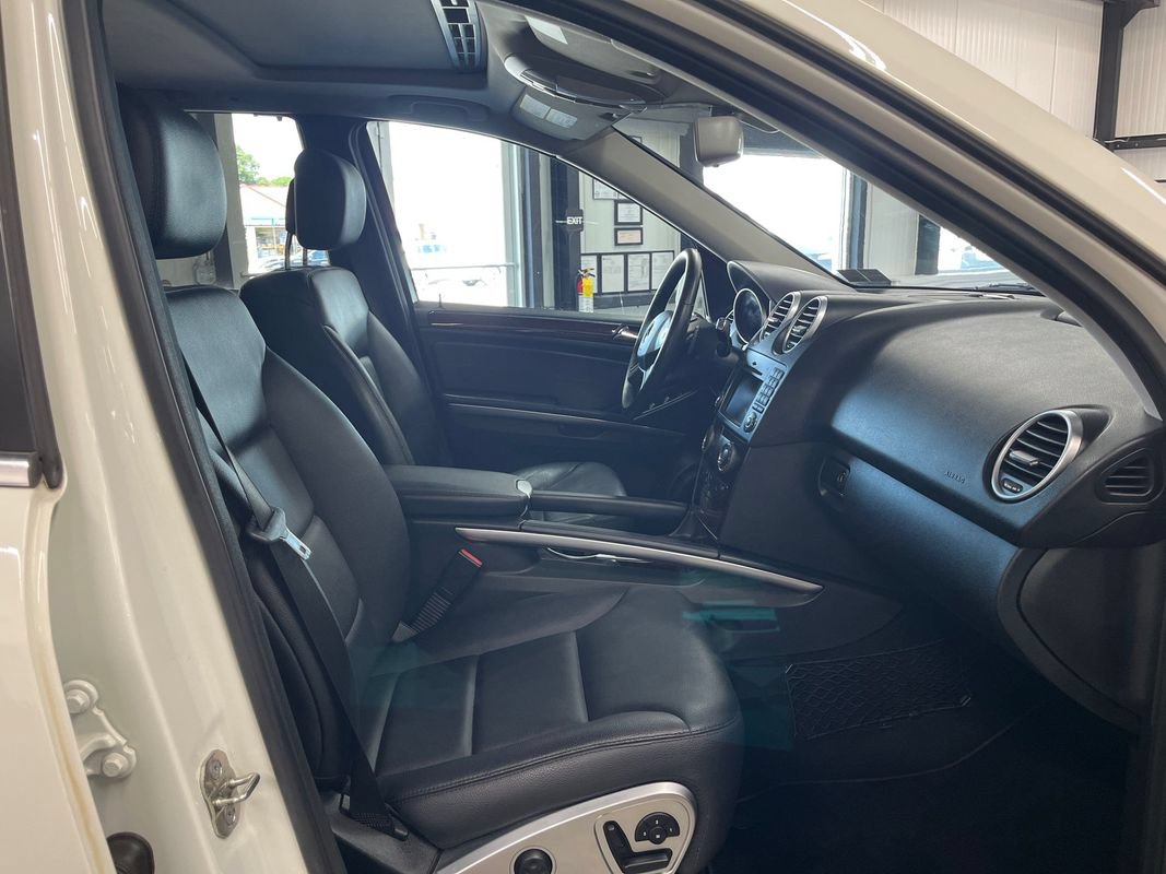Used 2009 Mercedes-Benz ML 550 4MATIC image 52