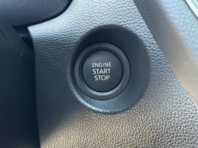 Used 2026 Toyota Corolla Cross XLE w/ Convenience Package FWD image 22