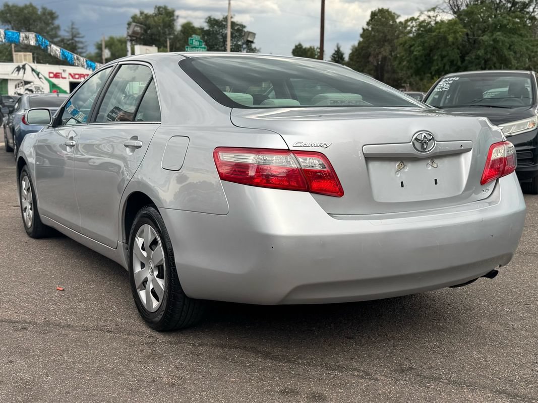 Used 2009 Toyota Camry LE FWD image 5