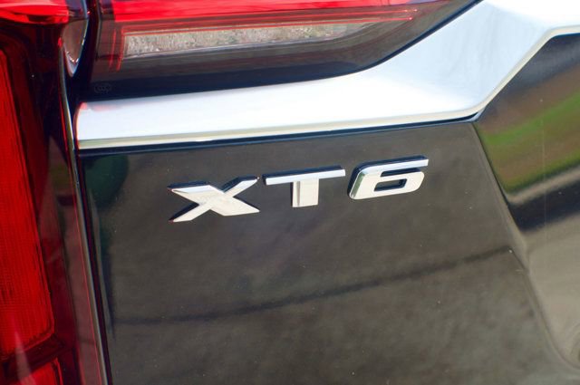 Used 2025 Cadillac XT6 Luxury image 15