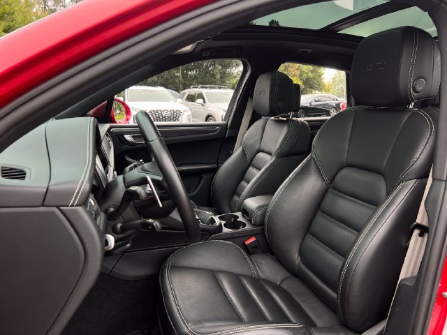 Used 2023 Porsche Macan GTS AWD/4WD image 12
