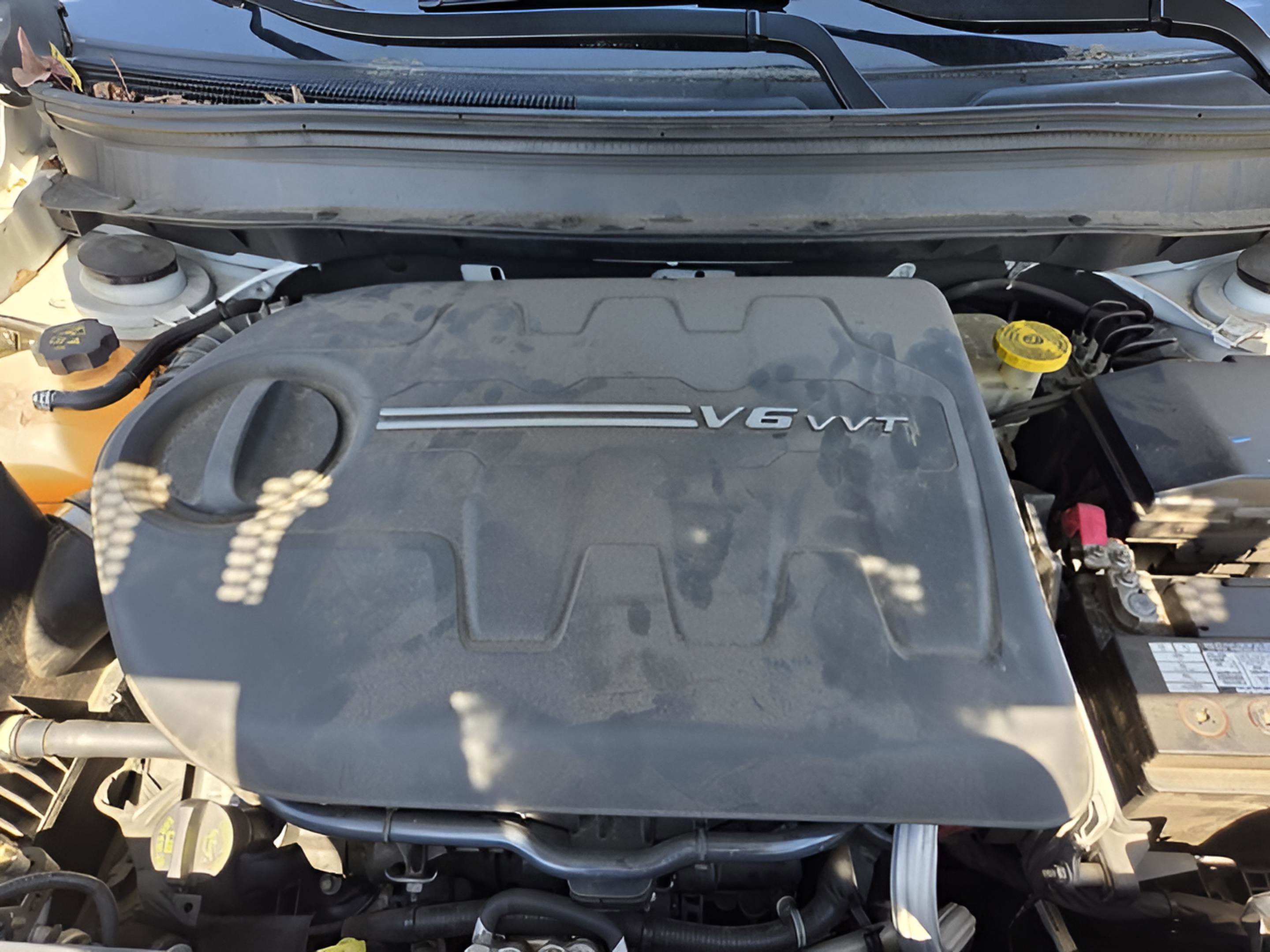 Used 2015 Jeep Cherokee Limited image 33