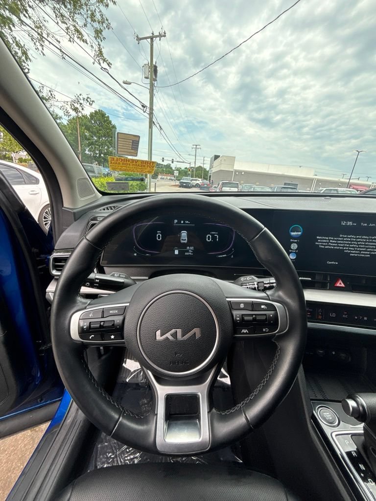Certified 2023 Kia Sportage EX FWD image 14