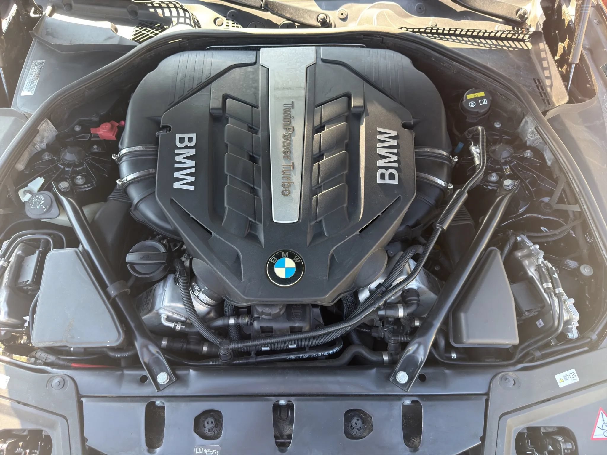 Used 2016 BMW 550i Sedan RWD image 25