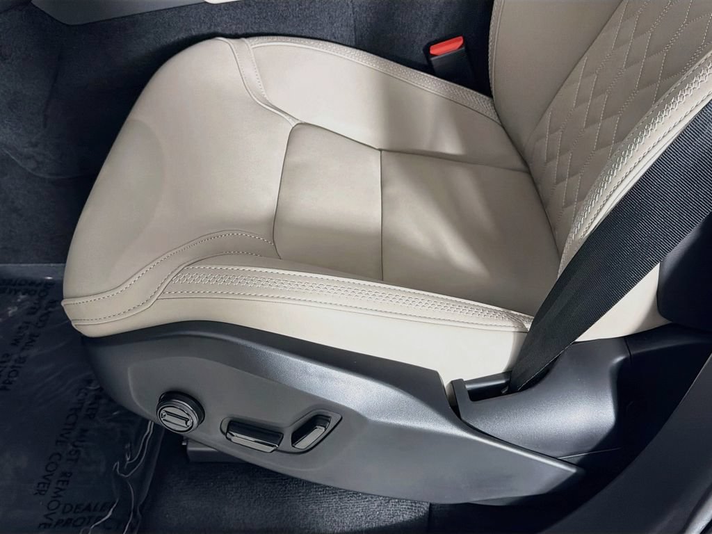 New 2026 Volvo XC90 B6 Core AWD/4WD image 19